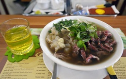 Cận cảnh quán phở "dùng Ipad để gọi món"