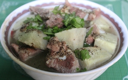 Sườn heo hầm khoai môn