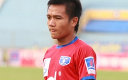Thanh Trung 'nuốt nước mắt' vì bầu Kiên