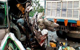 Tai nạn thảm khốc 2 người chết, 13 người trọng thương