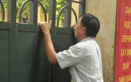 Khắc khoải ngoài phòng thi