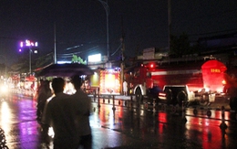 Cháy lớn tại công ty may mặc