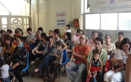Ngỡ ngàng bùng phát bệnh trái mùa