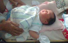 Bé sơ sinh nặng 5,2 kg 