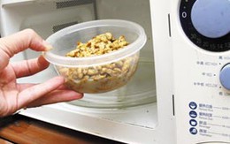 Thực phẩm nấu lò vi sóng có ảnh hướng tới sức khỏe?