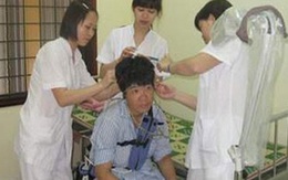 Nỗi buồn của bệnh nhân tâm thần bị người nhà bỏ rơi 