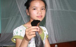 Nữ sinh bị cướp tóc để… dằn mặt?