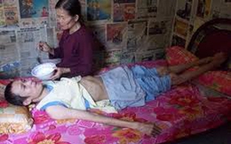 Sinh viên khỏe mạnh bỗng liệt nửa người