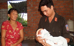 Sản phụ đẻ rơi và "nhiệm vụ bất đắc dĩ" của tổ đặc nhiệm