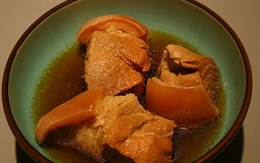 Con nguy to vì miếng thịt kho