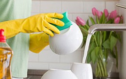 Giẻ rửa bát bẩn gấp 200.000 lần bệ xí
