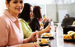 Giới văn phòng ăn uống gì để giữ dáng đẹp?