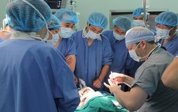 Việt Nam lần đầu tiên phẫu thuật điều trị bệnh nhi mắc Hội chứng Apert hiếm gặp 