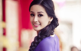 Mắt tím xinh đẹp mùa xuân