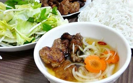 Phát hoảng bún chả tẩm hóa chất