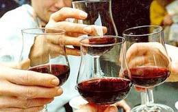 Rượu "biến thành" ung thư như thế nào?
