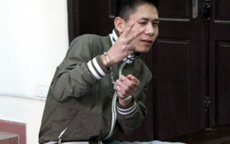 Giết người vẫn ngông nghênh “tạo dáng” tại tòa