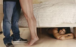 Tống tiền bạn để giữ bí mật chuyện ngoại tình