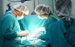 Chồng ngoại tình bị vợ cắt 'cậu nhỏ'