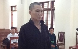 Gã trai đánh chết bố nghẹn ngào hối lỗi