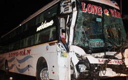 Tai nạn kinh hoàng, xe khách chở 41 người đâm trực diện xe đưa đón học sinh