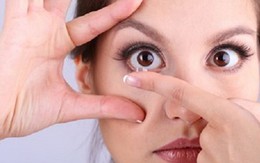 Giới trẻ “cuồng” kính giãn tròng phớt lờ nguy hiểm