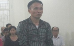 Cầm dao giết người, hung thủ “đổ lỗi” cho mẹ