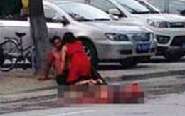 Cuồng ghen đâm chết "tình địch" giữa phố