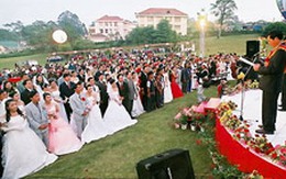 114 cặp uyên ương tụ hội tại &quot;Đám cưới hoa&quot; Đà Lạt