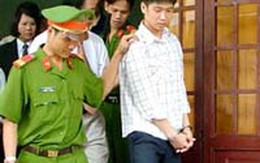 Hiếp dâm bạn cùng phòng của người yêu