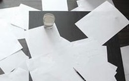 Đôi tình nhân uống thuốc trừ sâu rồi gọi điện báo tin tự tử