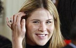 Bush rối bời vì đám cưới của con gái