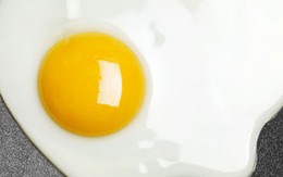Ăn trứng làm giảm nguy cơ mờ mắt, khô mắt?