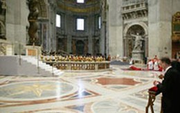 Cha xứ giả đột nhập vào Vatican