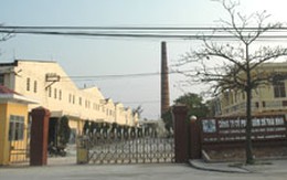 Vì sao hàng chục ngàn cổ phiếu bị bán tới hai lần ?