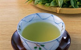 Không nên uống trà sau bữa ăn
