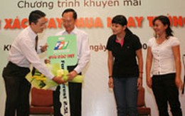 FPT trao thưởng chương trình “Máy tính xách tay – Mua ngay trúng lớn”