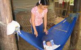 Bị hiếp dâm, sinh con ở tuổi vị thành niên