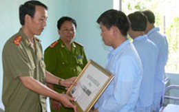 Điện Biên và cuộc chiến chống "đạn bọc đường"