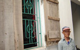 Dân bị thần kinh hay "quan" thị trấn có vấn đề?