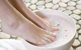 Xoa bóp đôi chân: Giữ gìn sức khỏe