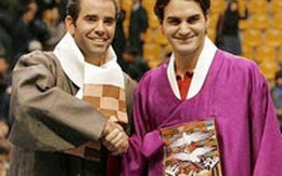 Federer đánh bại huyền thoại Sampras