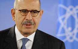 "Đừng tấn công Iran!"