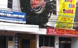 200 người ở quán bar Friendly bị tạm giữ