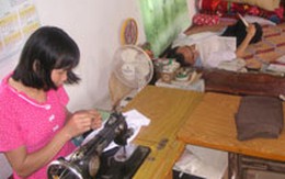 Ngày gặp mặt và một đám cưới trên..."xe lăn"