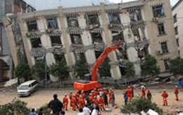 Người dân Tứ Xuyên lo âu về những cơn dư chấn mới