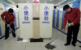 Đổi kiểu dáng WC để đón Olympic