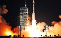 Trung Quốc phóng tên lửa đầu tiên đưa người ra ngoài vũ trụ