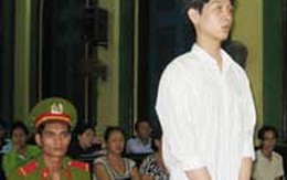 Đốt nhà bạn gái vì bị từ chối yêu