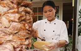 Bánh mì Doner Kebap "made in Hà Nội"